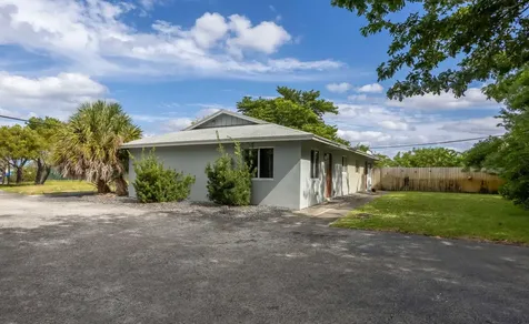 2227 NE 3rd Avenue Delray Beach FL 33444