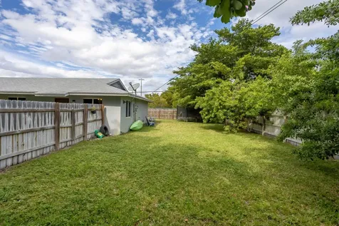 2227 NE 3rd Avenue Delray Beach FL 33444