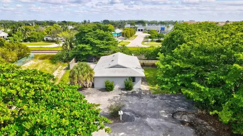 2227 NE 3rd Avenue Delray Beach FL 33444