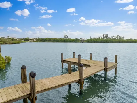 2545 Riverview Court Vero Beach FL 32963