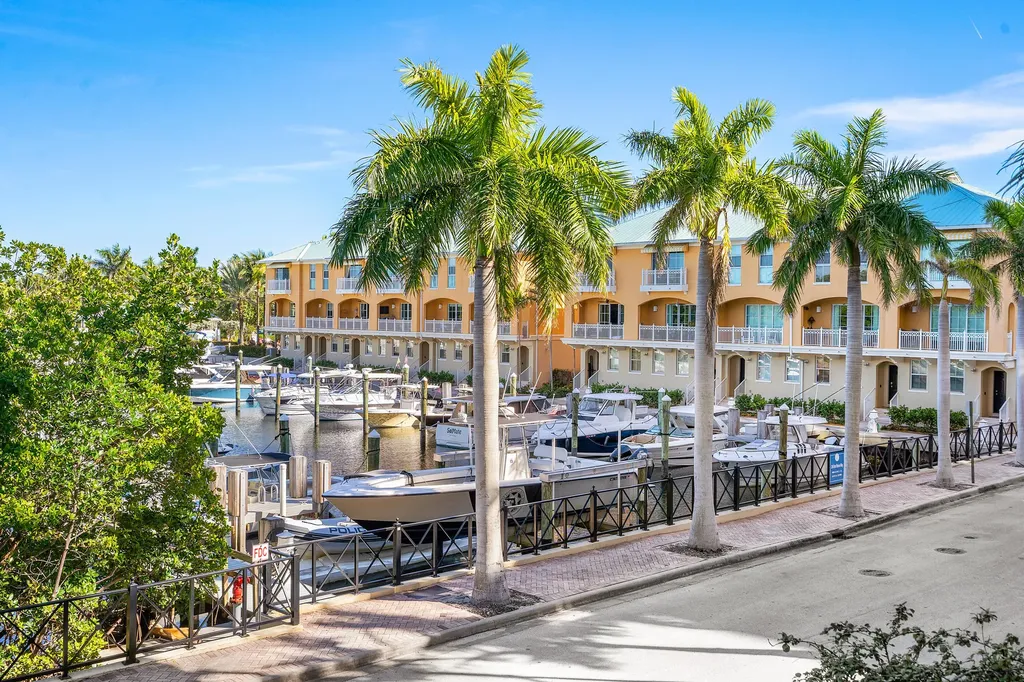 700 E Boynton Beach Boulevard Boynton Beach FL 33435