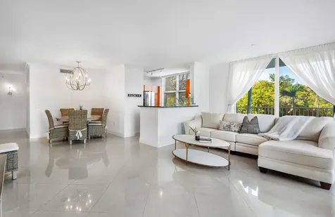 700 E Boynton Beach Boulevard Boynton Beach FL 33435