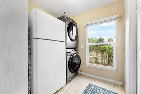 305 Sw 3rd Street Boynton Beach FL 33435