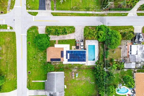 305 Sw 3rd Street Boynton Beach FL 33435