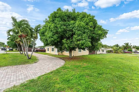 305 Sw 3rd Street Boynton Beach FL 33435