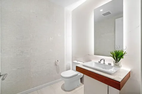 200 Se Mizner Boulevard Boca Raton FL 33432