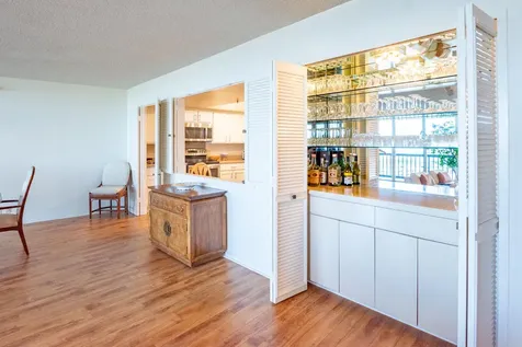 2480 Presidential Way West Palm Beach FL 33401