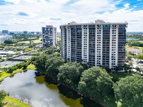 2480 Presidential Way West Palm Beach FL 33401