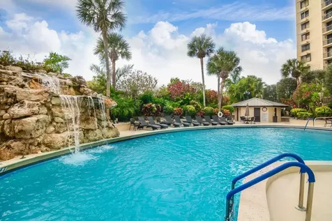2480 Presidential Way West Palm Beach FL 33401