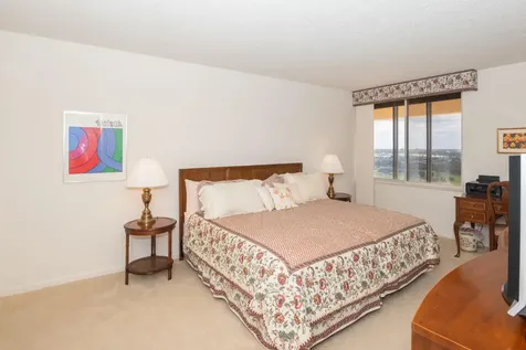 2480 Presidential Way West Palm Beach FL 33401