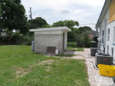 340 Fleming Avenue Greenacres FL 33463