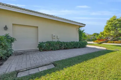 11461 Se Plandome Drive Hobe Sound FL 33455