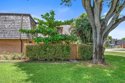 226 Lake Arbor Drive Palm Springs FL 33461