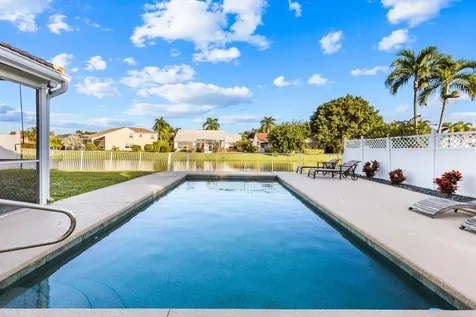 1049 Siena Oaks Circle Palm Beach Gardens FL 33410