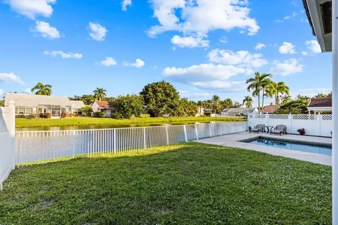 1049 Siena Oaks Circle Palm Beach Gardens FL 33410