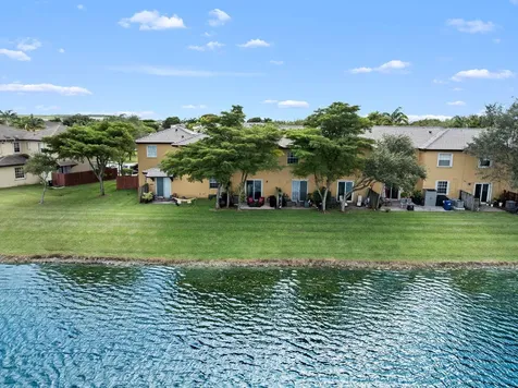 9155 Sw 227th Street Cutler Bay FL 33190