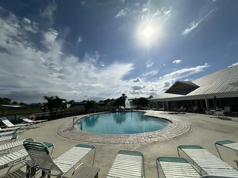 302 Tropical Isles Circle Fort Pierce FL 34982