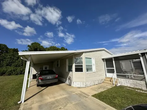 302 Tropical Isles Circle Fort Pierce FL 34982