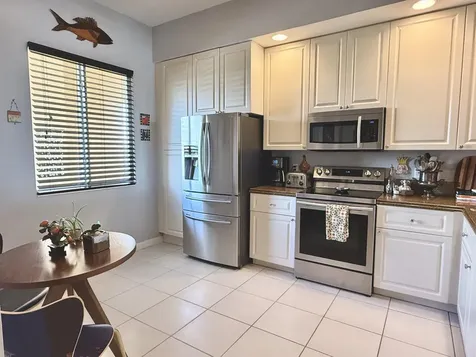 33 Harbour Isle Drive Fort Pierce FL 34949