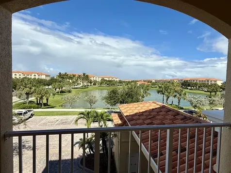 33 Harbour Isle Drive Fort Pierce FL 34949