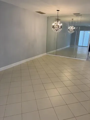 20866 Vinesta Circle Boca Raton FL 33433