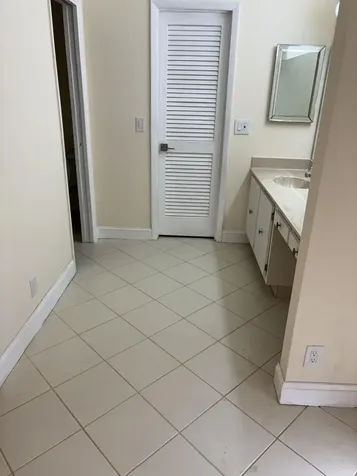 20866 Vinesta Circle Boca Raton FL 33433