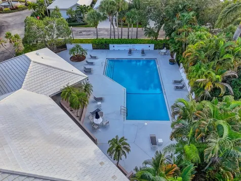 221 Canterbury Drive Palm Beach Gardens FL 33418