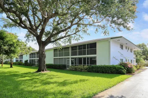 2 Westwood Avenue Tequesta FL 33469