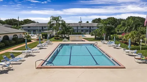 2 Westwood Avenue Tequesta FL 33469