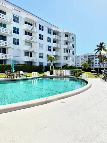 2840 S Ocean Boulevard Palm Beach FL 33480