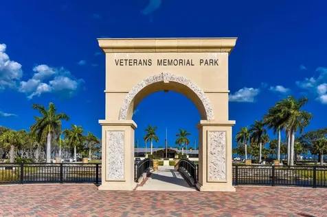 1531 SE Royal Green Circle Port Saint Lucie FL 34952