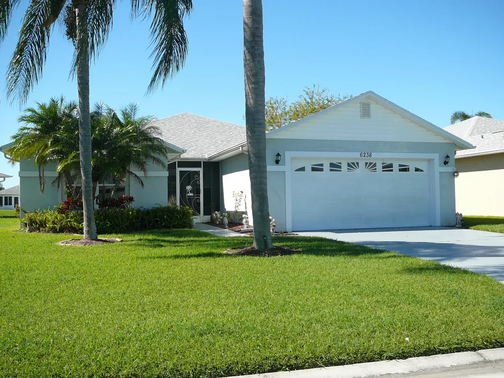 6238 Alexandria Circle Fort Pierce FL 34982