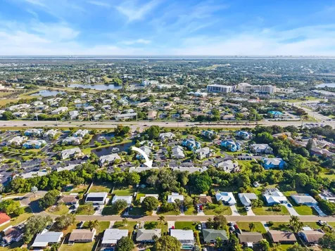 1656 Se Green Acres Circle Port Saint Lucie FL 34952