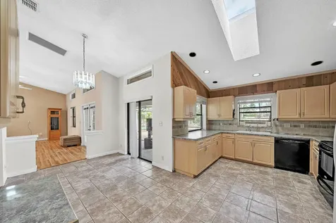 4377 Nw 88th Terrace Coral Springs FL 33065