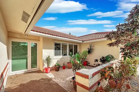 4377 Nw 88th Terrace Coral Springs FL 33065