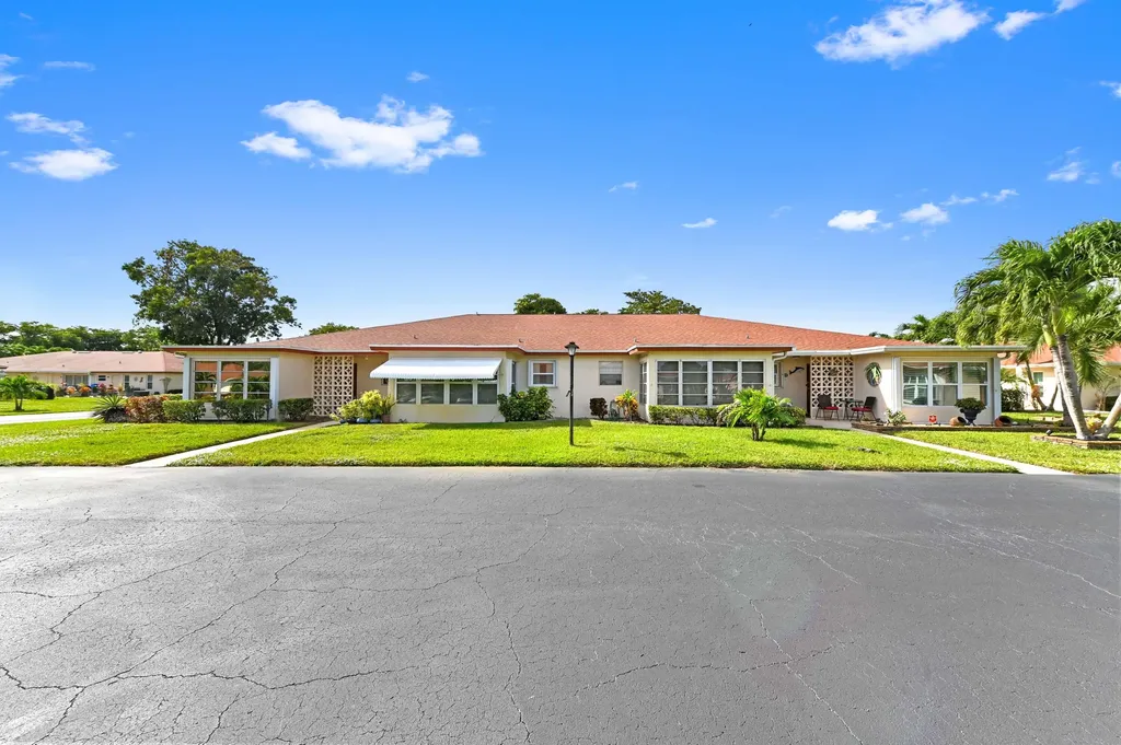 5165 Nw 3rd Street Delray Beach FL 33445