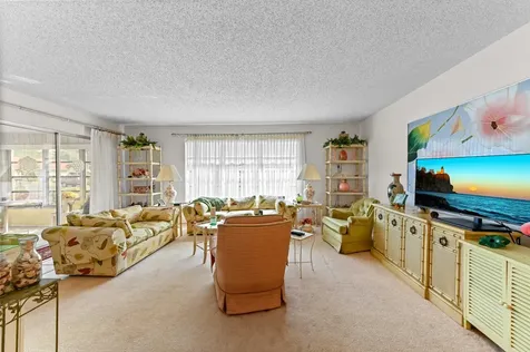 5165 Nw 3rd Street Delray Beach FL 33445