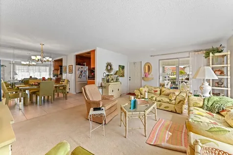 5165 Nw 3rd Street Delray Beach FL 33445