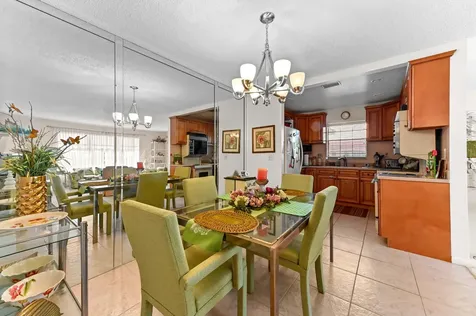 5165 Nw 3rd Street Delray Beach FL 33445