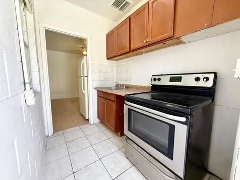 926 33rd Street West Palm Beach FL 33407