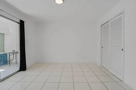 2050 Ne 39th Street Lighthouse Point FL 33064