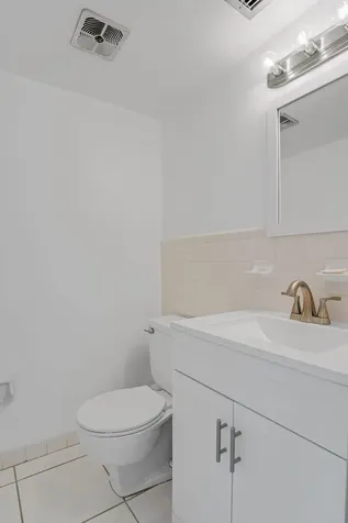 2050 Ne 39th Street Lighthouse Point FL 33064