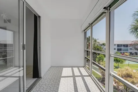 2050 Ne 39th Street Lighthouse Point FL 33064