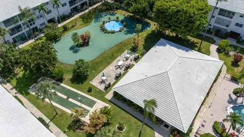 2050 Ne 39th Street Lighthouse Point FL 33064