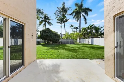 4546 NW 7th Place Deerfield Beach FL 33442