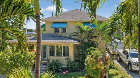 728 Avon Road West Palm Beach FL 33401