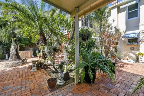 728 Avon Road West Palm Beach FL 33401