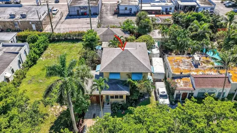 728 Avon Road West Palm Beach FL 33401