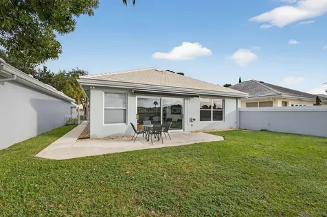 945 Bear Island Circle West Palm Beach FL 33409