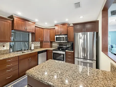 48 Via De Casas Norte Boynton Beach FL 33426